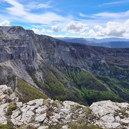 Logement Standing Wifi Vercors 'In Saint-Jean-en-Royans Luaran gambar