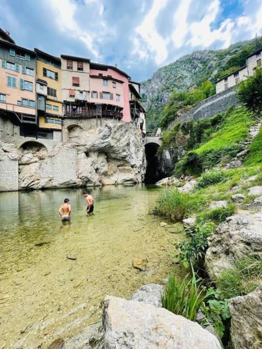 Logement Standing Wifi Vercors 'In Saint-Jean-en-Royans Luaran gambar