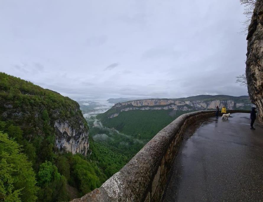 Logement Standing Wifi Vercors 'In Saint-Jean-en-Royans Luaran gambar